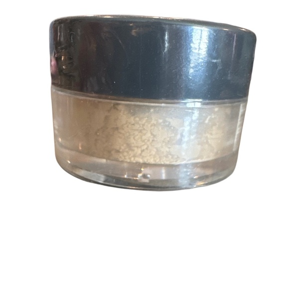 KAB Cosmetics Compact- trial size - Picture 2 of 3